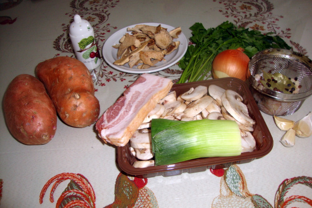 Ľahká polievka so sladkými zemiakmi (fotorecept) - obrázok 1