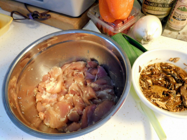 Kuracie rezance s paletou chutí, farieb a vôní (fotorecept) - obrázok 2