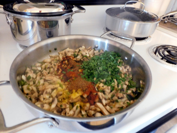 Dusené šampiňóny portobello a biele shimeji s nivou (fotorecept) - obrázok 4