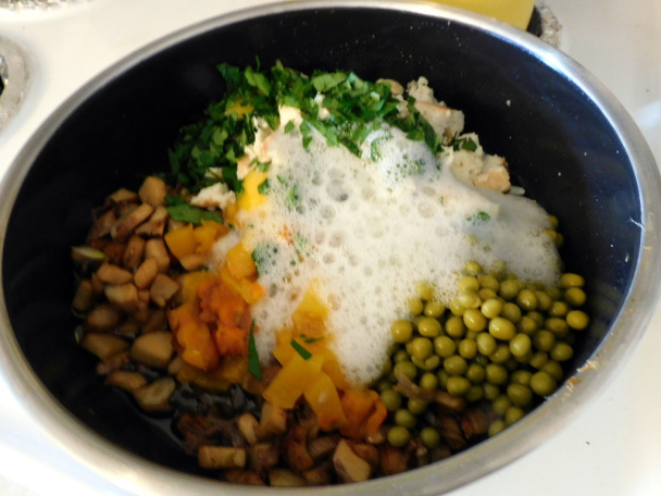 Kuracie stehná s kráľovskými fanfárami a Chmeli-Suneli (fotorecept) - obrázok 6