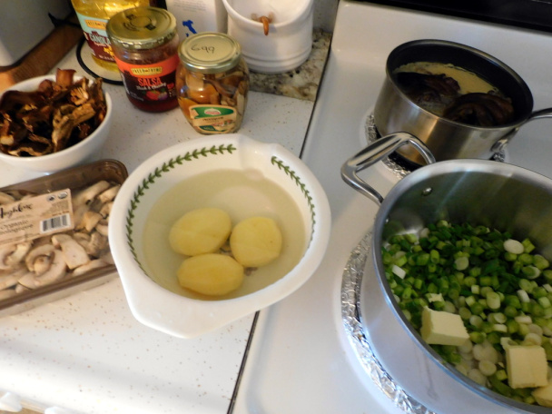 Zemiaková polievka s hubami (fotorecept) - obrázok 1