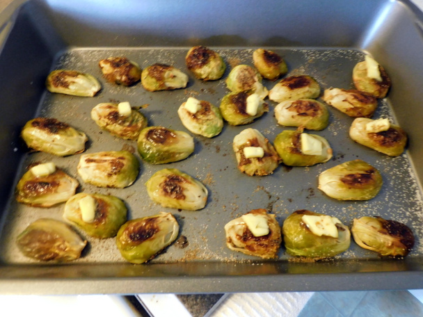 Kuracie stehná s pečeným ružičkovým kelom (fotorecept) - obrázok 5