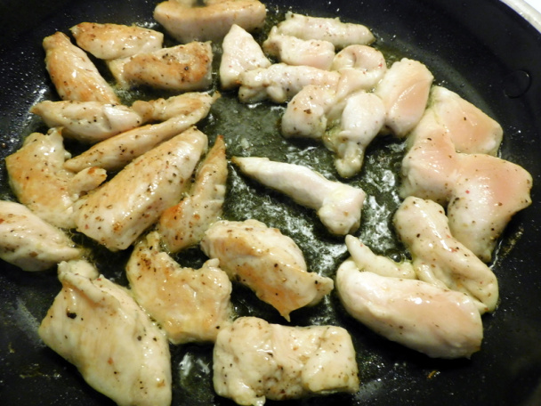 Kuracie prsia s hlivovo-hríbovou omáčkou (fotorecept) - obrázok 3