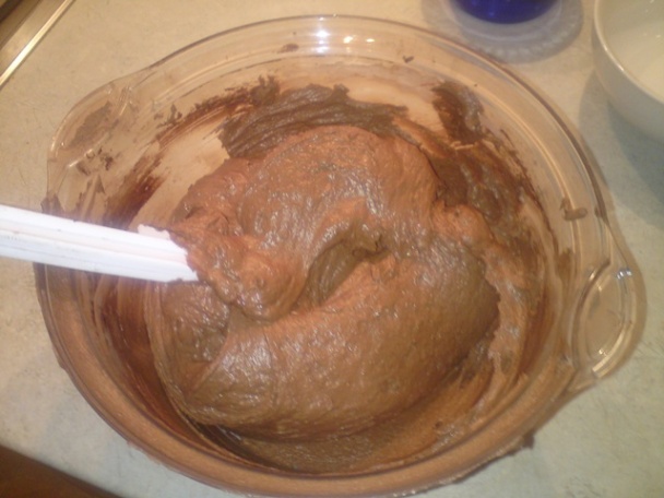 Čokoládová torta s jahodami - obrázok 4