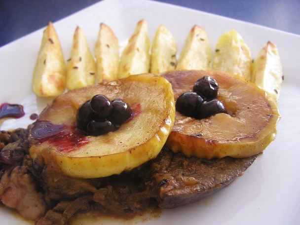 Restovaná bravčová pečeň s jablkami (fotorecept) - obrázok 4