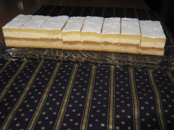 Koláč s tvarohovou plnkou - obrázok 5