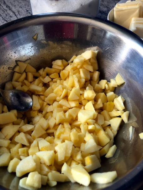Jablkový koláč so škoricou a s mandľami (fotorecept) - obrázok 1