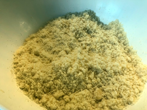 Sypaný tvarohovo-ríbezľový koláč (fotorecept) - obrázok 1