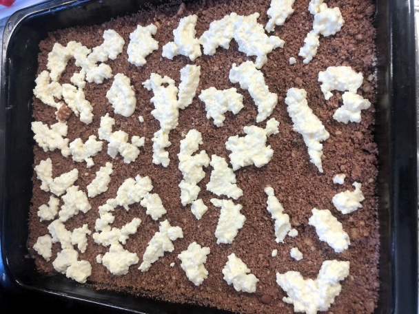 Sypaný tvarohovo-ríbezľový koláč (fotorecept) - obrázok 4