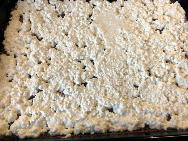 Sypaný tvarohovo-ríbezľový koláč (fotorecept) - obrázok 5