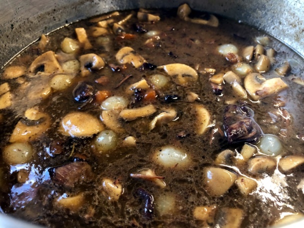 Hovädzie po burgundsky (fotorecept) - obrázok 14