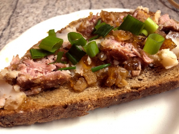 Králik s bravčovými výpečkami na čiernom pive s moravskou kapustou (fotorecept) - obrázok 11