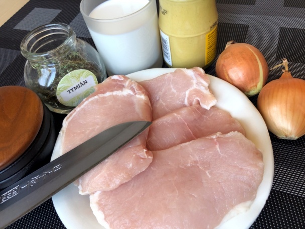 Zapečené karé so smotanou a horčicou (fotorecept) - obrázok 1