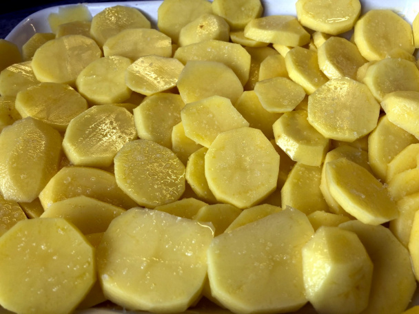Krehké jogurtové rezne so smotanovými dollar chips (fotorecept) - obrázok 5