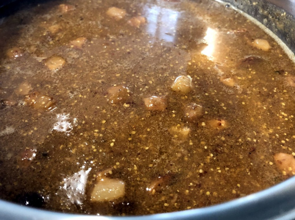 Divoké hovädzie s hrubozrnnou horčicou na čiernom pive (fotorecept) - obrázok 8