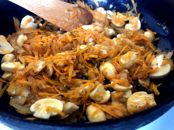 Kolienková zmes s mäsovými guľkami (fotorecept) - obrázok 5