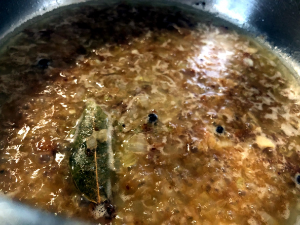 Bravčové plátky v smotanovo-paprikovej omáčke (fotorecept) - obrázok 4