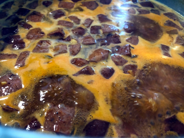 Buřtguláš so šampiňónmi (fotorecept) - obrázok 4