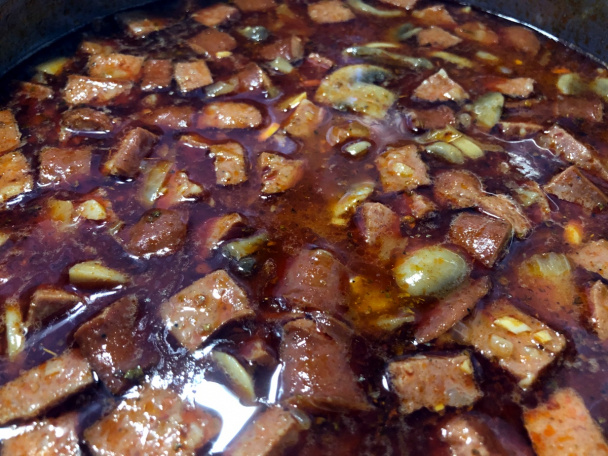 Buřtguláš so šampiňónmi (fotorecept) - obrázok 7