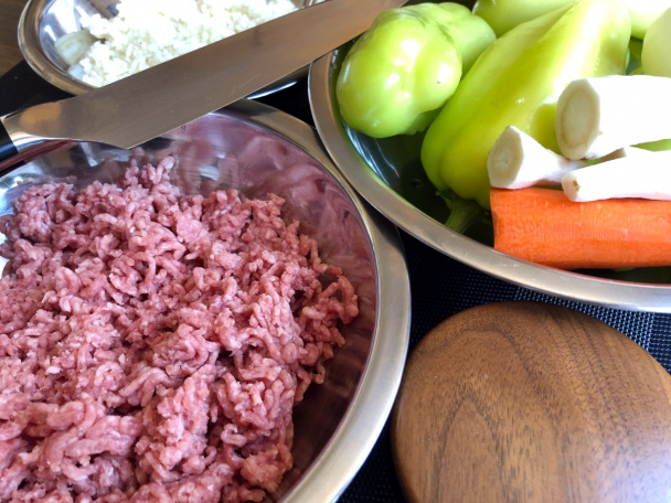 Plnená paprika so silnou paradajkovou omáčkou (fotorecept) - obrázok 1