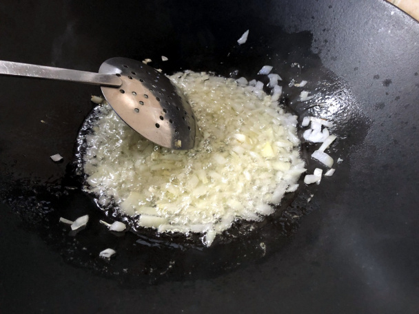 Opekané čínske rezance s kuracím mäsom (fotorecept) - obrázok 4