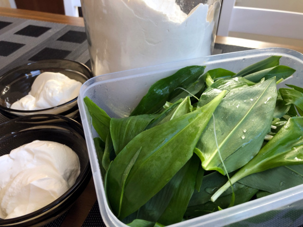 Pagáčiky s medvedím cesnakom (fotorecept) - obrázok 2