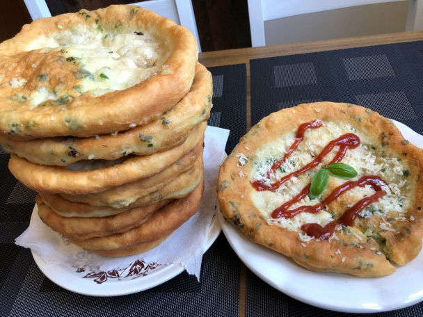 Langoše s medvedím cesnakom (fotorecept) - obrázok 10