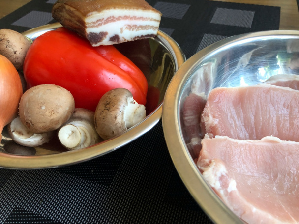 Bakoňské karé s paprikou (fotorecept) - obrázok 1