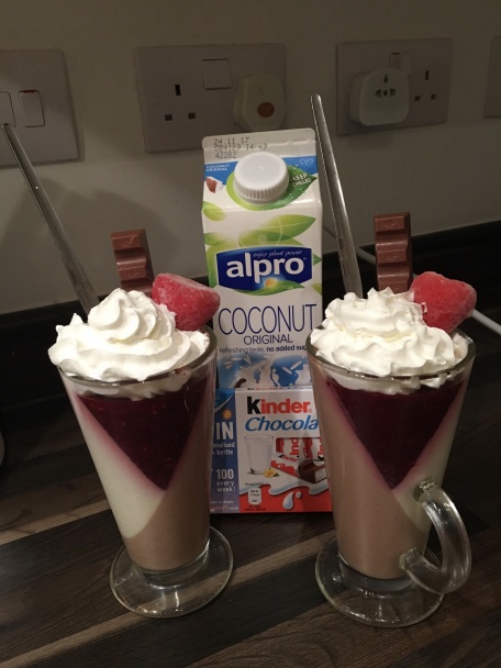 Kokosovo-jahodová panna cotta - obrázok 4