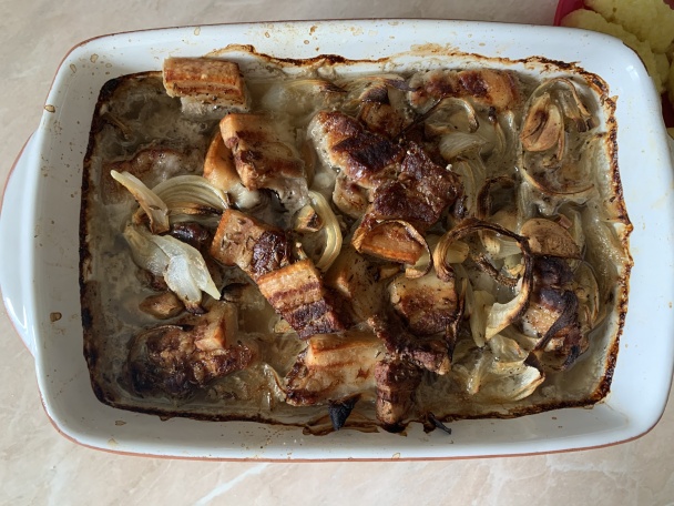 Bravčové výpečky na pive s chlpatými knedličkami (fotorecept) - obrázok 3