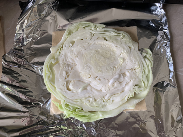 Šťavnaté pečené kuracie stehná na hlávkovej kapuste (fotorecept) - obrázok 4