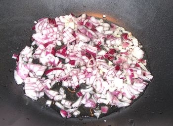 Špenát s cícerom a drvenými paradajkami (fotorecept) - obrázok 1