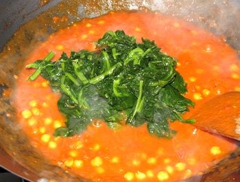 Špenát s cícerom a drvenými paradajkami (fotorecept) - obrázok 8