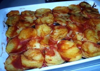 Prekladané zemiaky s baklažánom a paradajkami (fotorecept) - obrázok 8