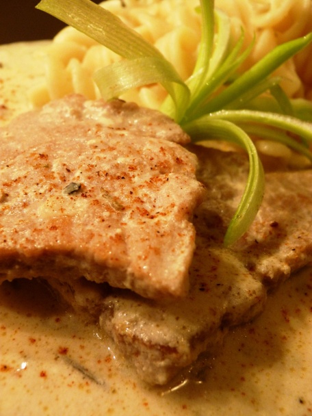 Tymiánové bravčové karé so smotanou - obrázok 1