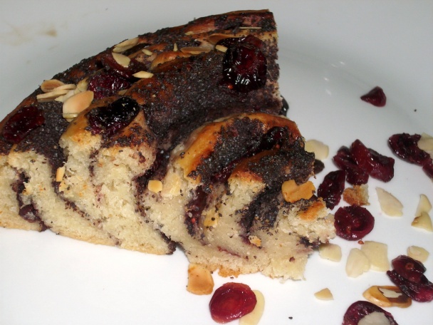 Kysnutý makový rolovaný koláč - obrázok 2