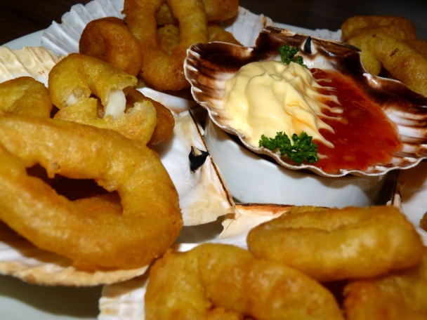 Smažené kalamáre ve vínnom cestíčku - obrázok 1