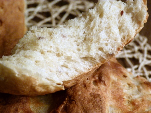 Domáci chlieb s cmarom - obrázok 1