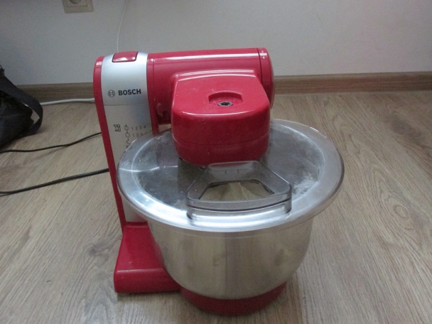 Kváskovy chlieb bez rozkvasu pečený v obruči (fotorecept) - obrázok 2