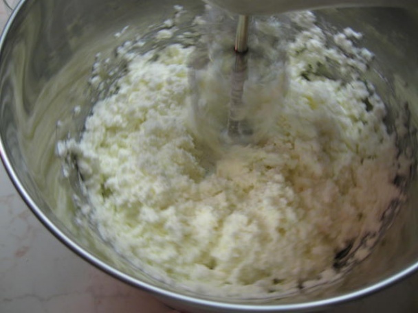 Cheesecake s tmavou a bielou čokoladou (fotorecept) - obrázok 6