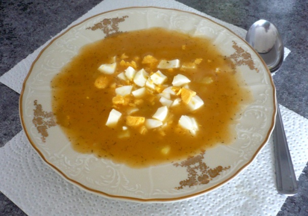 Polievka zemiaková kyslá s vareným vajíčkom /fotorecept/ - obrázok 5