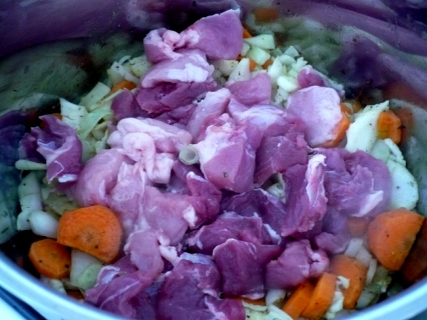 Rýchly bravčový guláš /fotorecept/ - obrázok 2