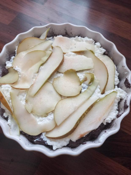 Makový koláč s tvarohom a hruškami - obrázok 3