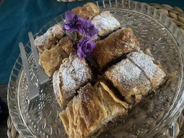 Jemný jablkový koláč v lístkovom ceste (fotorecept) - obrázok 7