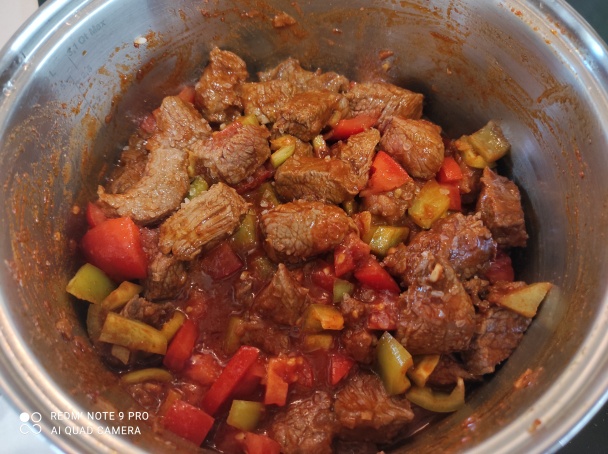 Maďarský guláš - obrázok 3