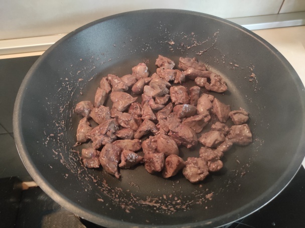 Kuracia pečeň v omáčke (fotorecept) - obrázok 3