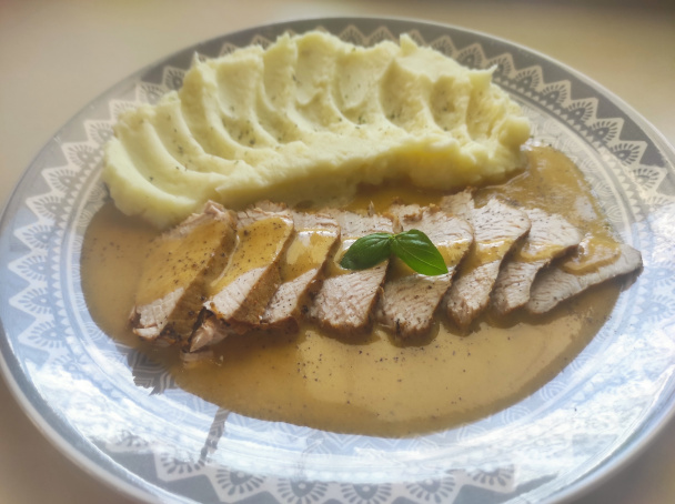 Morčacie prsia v omáčke z výpeku  - obrázok 2