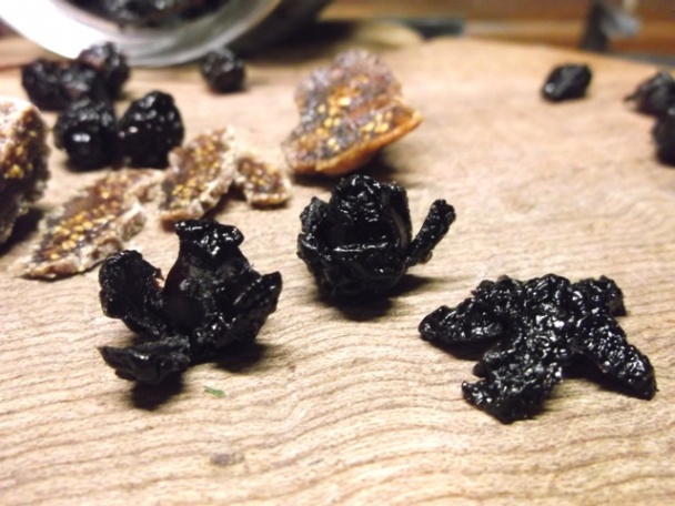 Torta ku Dňu matiek s netradičným obložením - obrázok 4