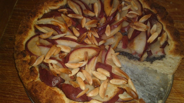 Kysnutý hruškovo-makový koláč s mandľami - obrázok 3