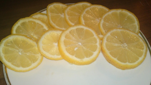 Pečený voňavý pstruh s pikantnou omáčkou (fotorecept) - obrázok 2